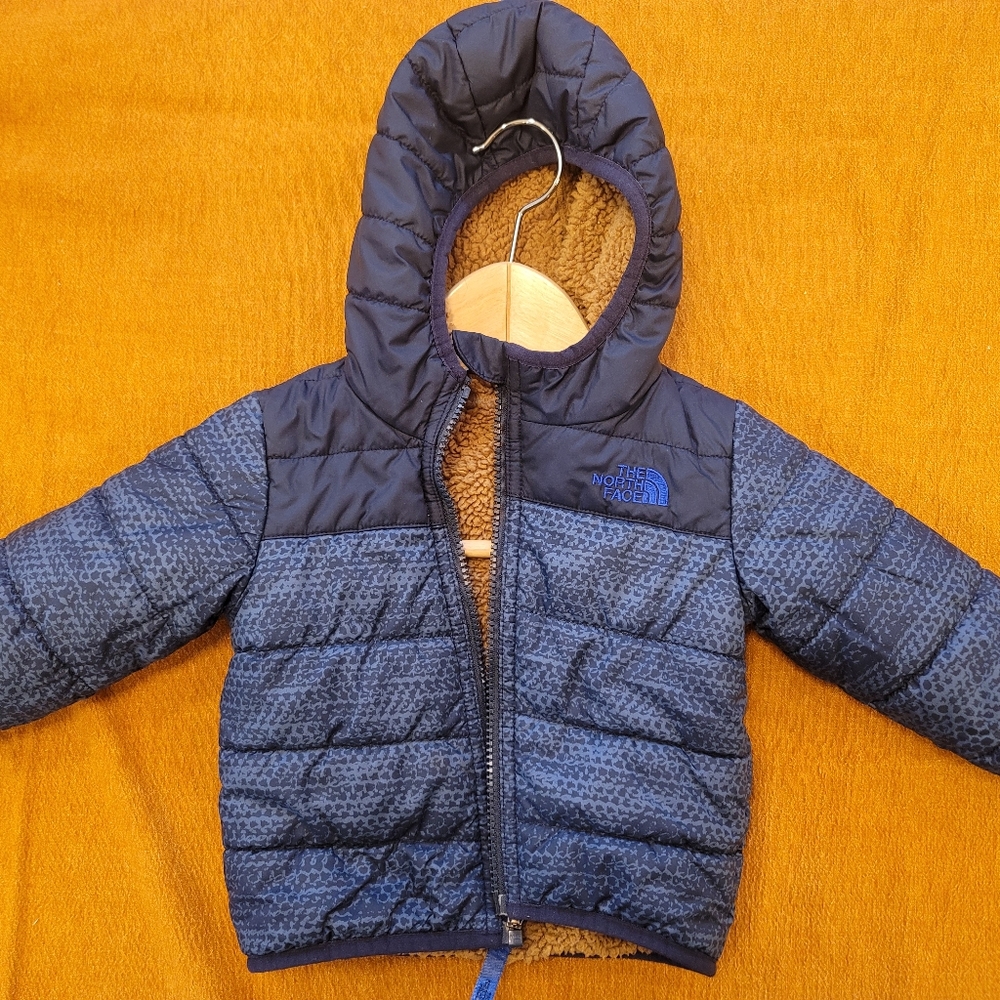 North face Mt. Chimbo hooded reversible fleece lined baby jacket